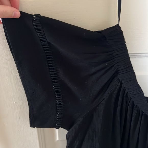 Black cropped off the shoulder top - Picture 3 of 4